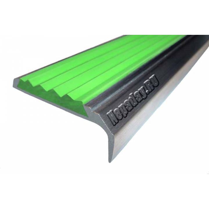 Алюминиевый угол с 1 вставкой 42 мм зеленый 1,33м